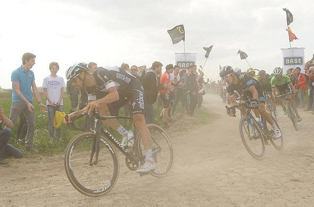 Tom Boonen disputa Paris Roubaix 2014 - Captura TV