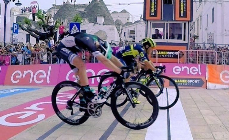 Finalmente Caleb Ewan ganha etapa no Giro!
