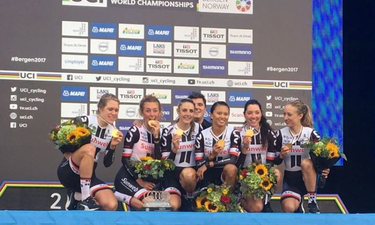 Sunweb vence Mundial de contra relógio feminino