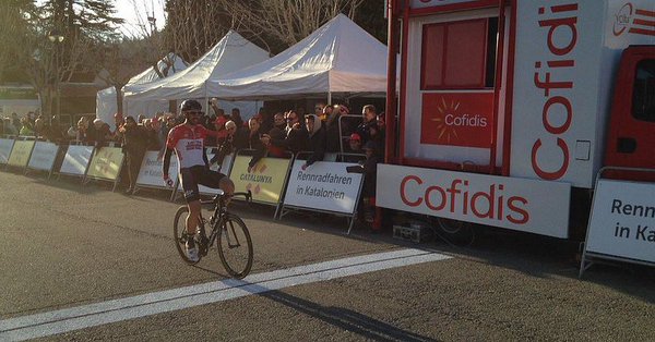 De Gendt vence em dia da fuga em etapa encurtada por risco de avalanche