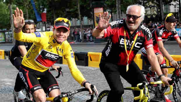 Cadel Evans pedala com Andy Rihs | Foto Divulgação equipe BMC