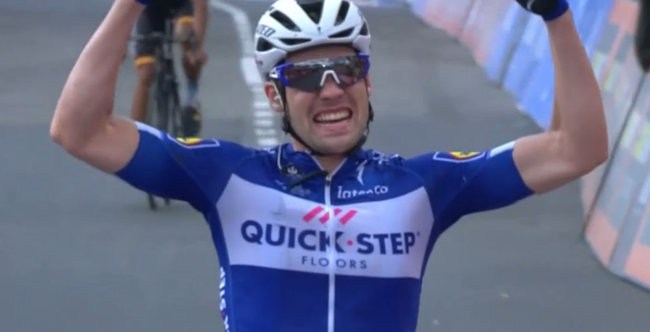 Em dia da fuga Quick Step vence com Schachmann! Froome ataca e Yates sobra!