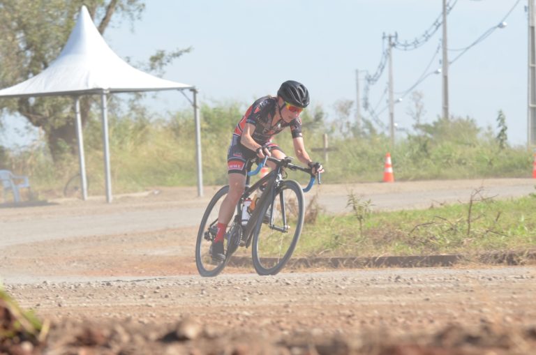 Polêmica envolve participação de Flavia Oliveira no Campeonato Brasileiro