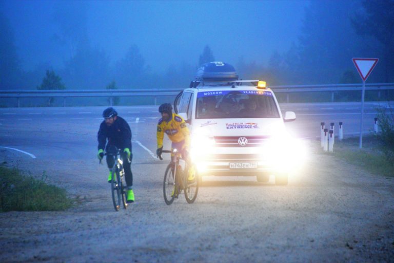 Após etapa brutal com quase 1400km Red Bull Extreme entra na reta final