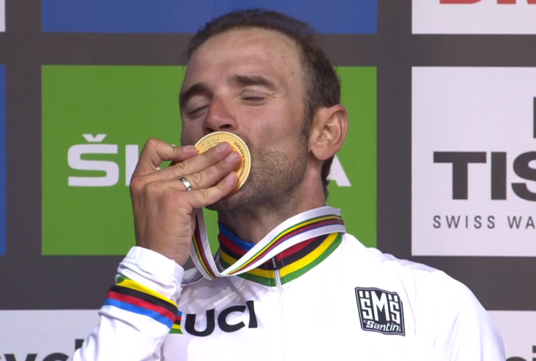 Alejandro Valverde é o campeão mundial de ciclismo!