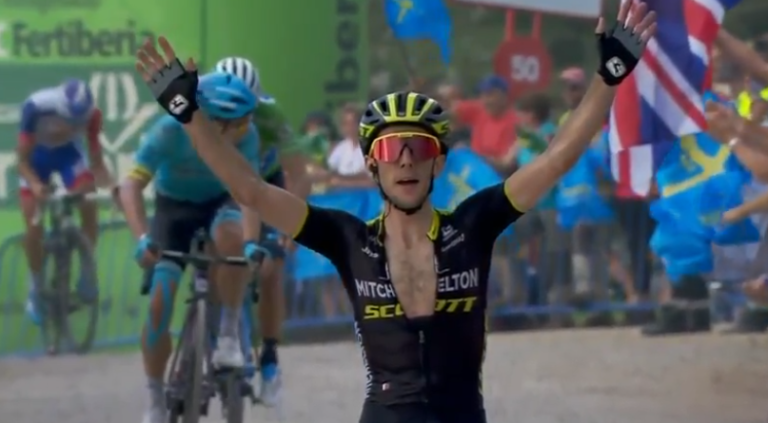 Simon Yates venceu e assumiu a camisa de líder na Vuelta!