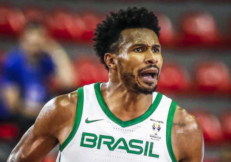 Estrela da NBA, Leandrinho vai pedalar para ajudar comunidades carentes