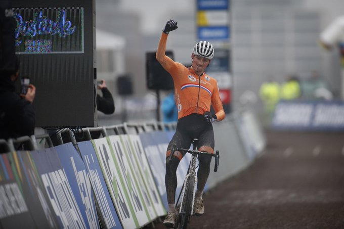Mathieu Van der Poel, campeão Mundial de Cyclocross | Foto UCI