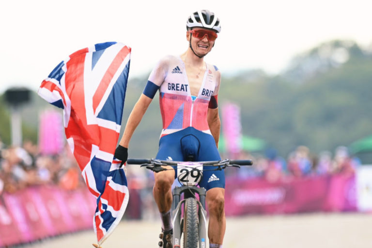 Tom Pidcock domina o MTB e conquista o ouro olímpico!