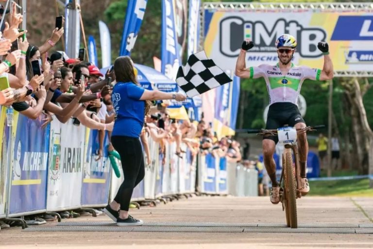 Avancini e Isabella Lacerda são campeões na Copa Internacional de MTB em Araxá