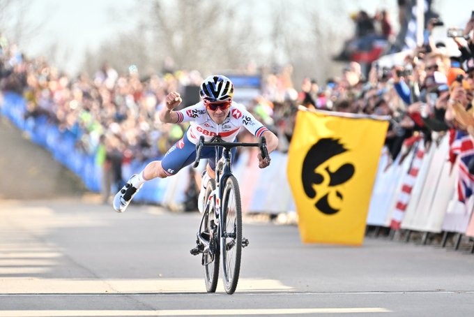 Tom Pidcock é Campeão Mundial de Cyclo-cross!