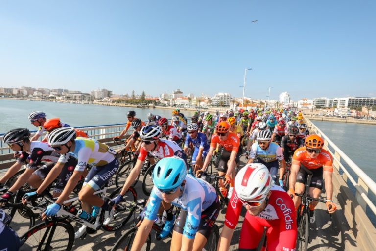 Volta ao Algarve tem 10 equipes WorldTour e vencedor do Tour de France