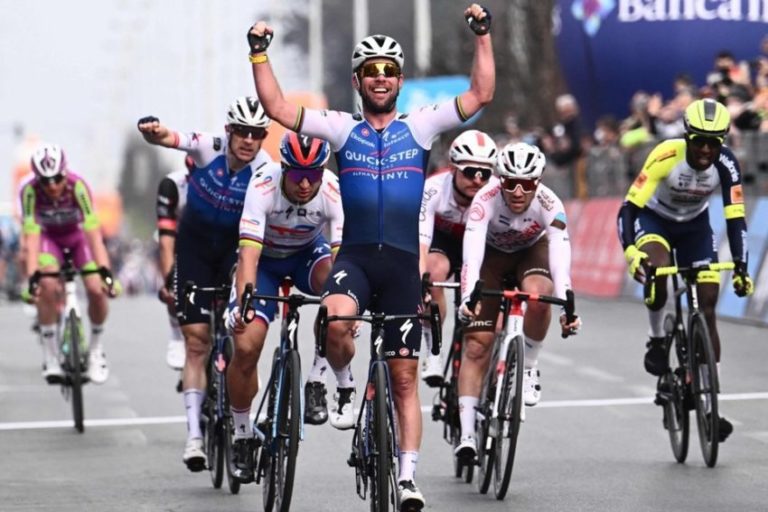 Mark Cavendish vence Milano Torino!