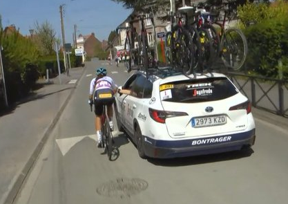 Elisa Balsamo é desclassificada da Paris Roubaix | Captura TV