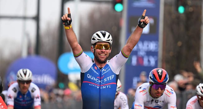 Mark Cavendish vence no Giro 2022 | Foto: @GettySport