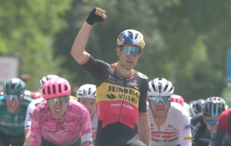 Wout van Aert vence na abertura do Critérium du Dauphiné na França