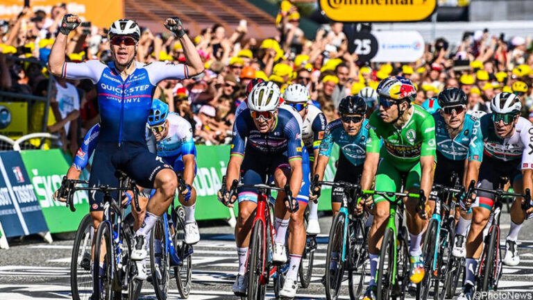 Fabio Jakobsen vence no Tour de France, Wout van Aert é o camisa amarela!