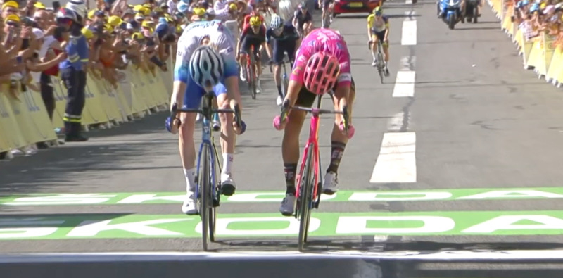 Magnus Cort vence no Tour de France | Foto Captura TV