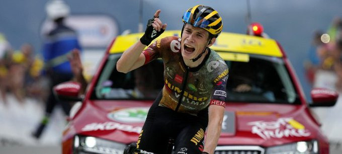 Jonas Vingegaard vence no Tour de France | Foto AP Daniel Cole