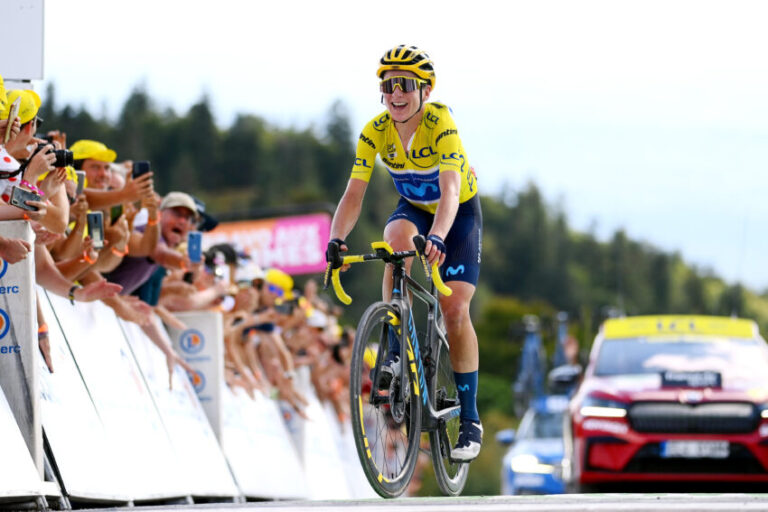 Annemiek van Vleuten vence o Tour de France feminino