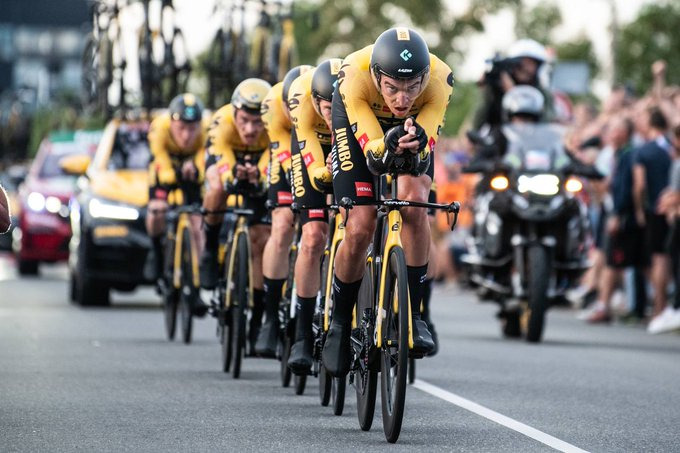 Jumbo Visma vence contrarrelógio por equipes e Robert Gesink é o líder da Vuelta
