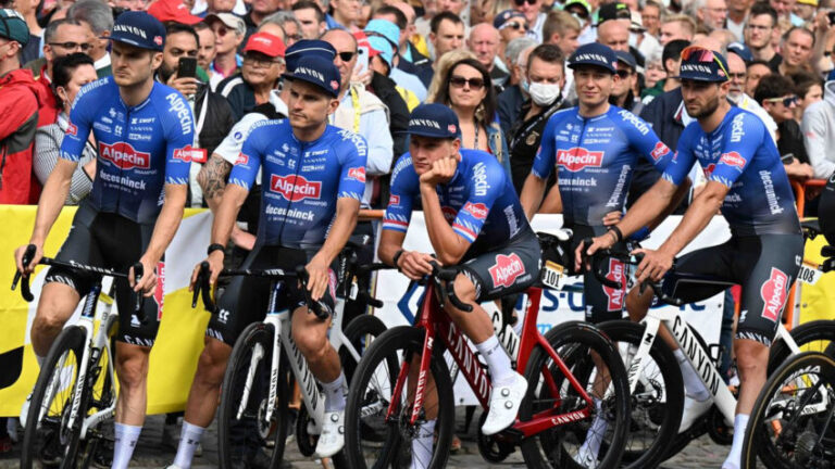 Alpecin e Arkéa sobem para o WorldTour, Lotto e Israel na segunda divisão