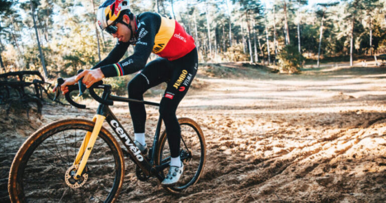 Wout van Aert em ação na Areia de Mol | Foto @Belga