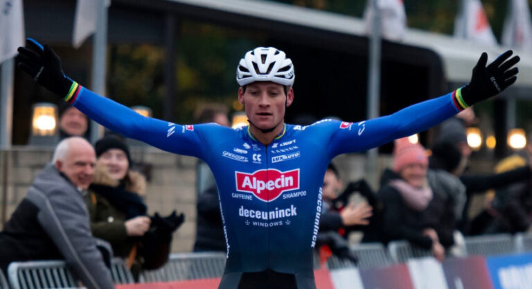 Mathieu van der Poel vence pela Copa do Mundo de CX