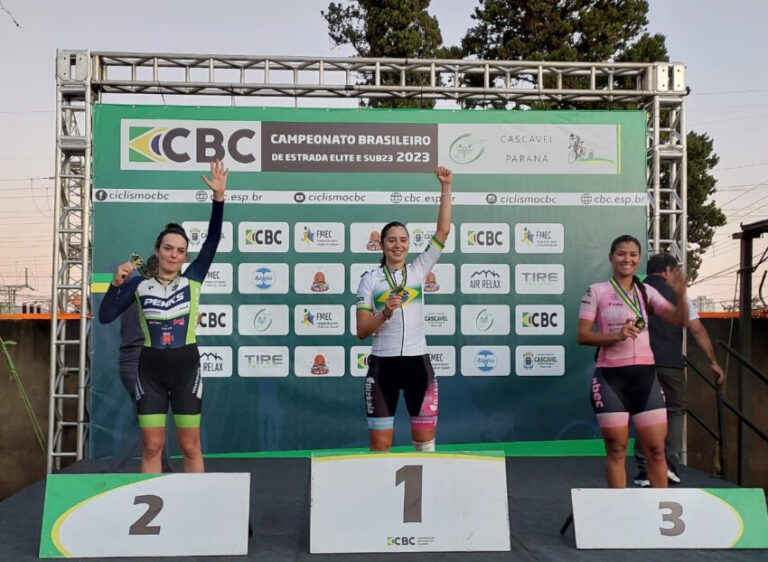 Tota Magalhães é campeã brasileira de ciclismo