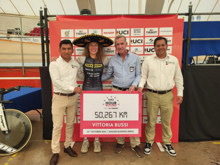 Italiana Vittoria Bussi é a nova recordista da Hora!