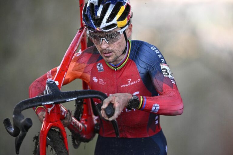 Tom Pidcock vence Copa do Mundo de Cyclo-cross em Namur