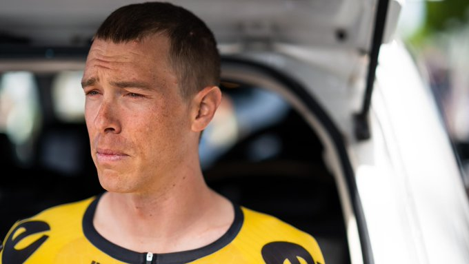 Feminicídio: Rohan Dennis teria levado esposa no capo até ela cair