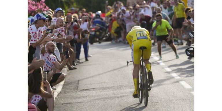 Tadej Pogacar canibaliza mais uma e vence o Tour de France 2024