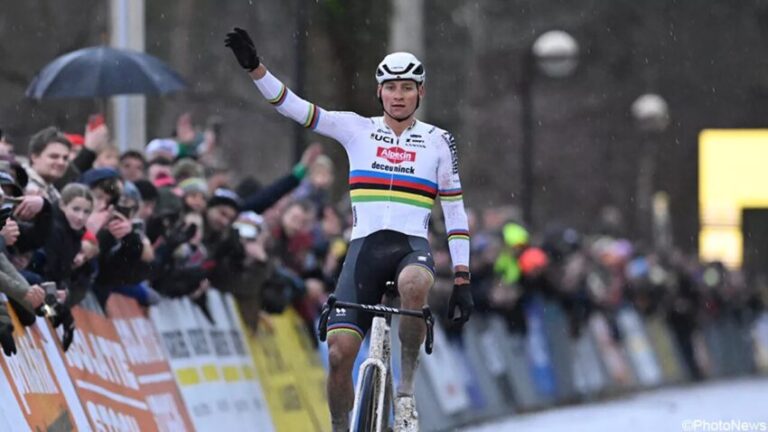 Cyclo-cross: Mathieu van der Poel doutrina e vence com mais de um minuto de vantagem na Superprestige