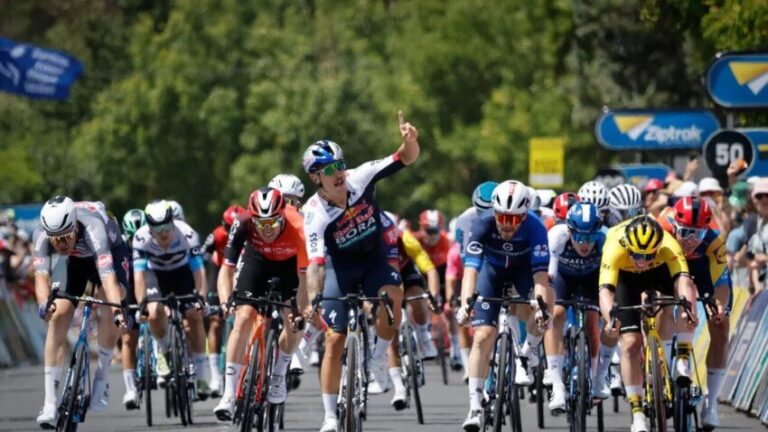 Redbull vence na abertura do Tour Down Under com Sam Welsford