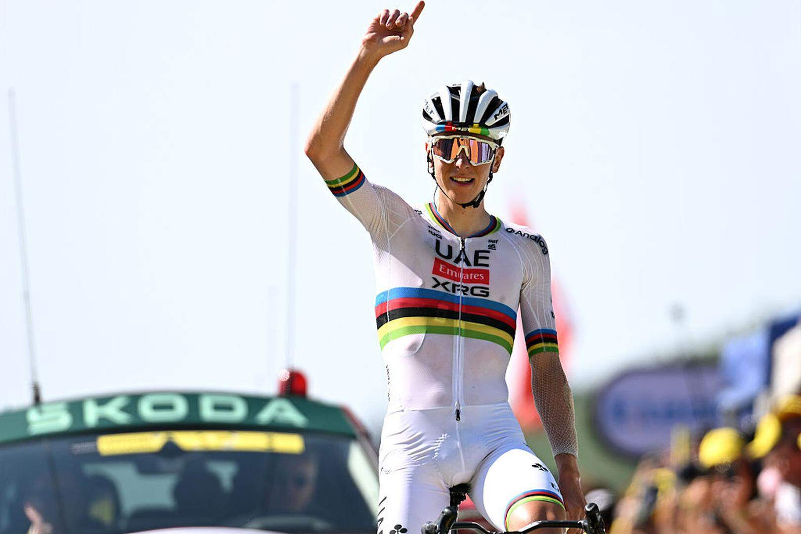 Pogacar doutrina no Tour de France e lidera com folga!