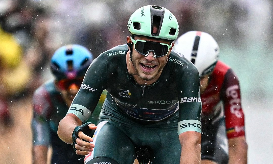 Dia de sprint no Tour de France tem vitória de Jonathan Milan