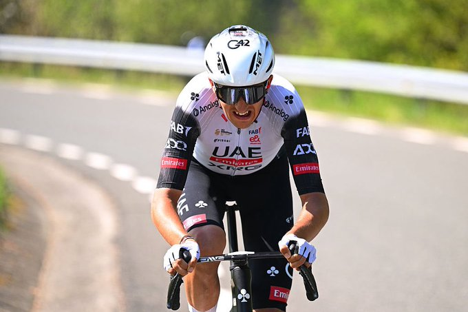 Marc Soler vence na La Vuelta, Vingegaard é segundo e João Almeida o terceiro na La Farrapona