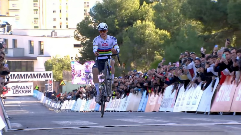 Mathieu van der Poel domina cyclocross na Espanha